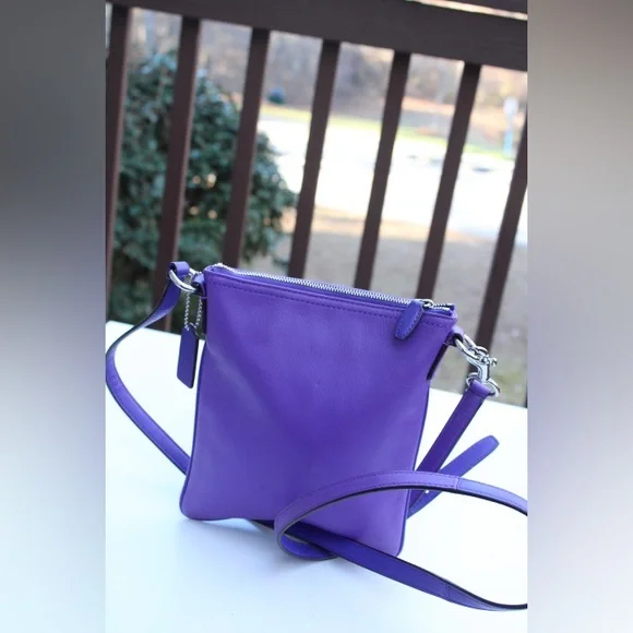 Coach Legacy cross body bag - Picture 9 of 13